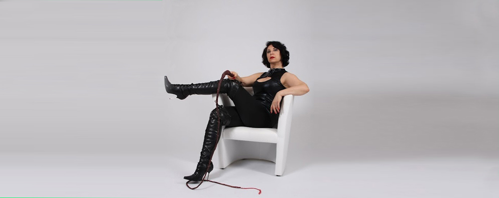 Domina Linda Dorn